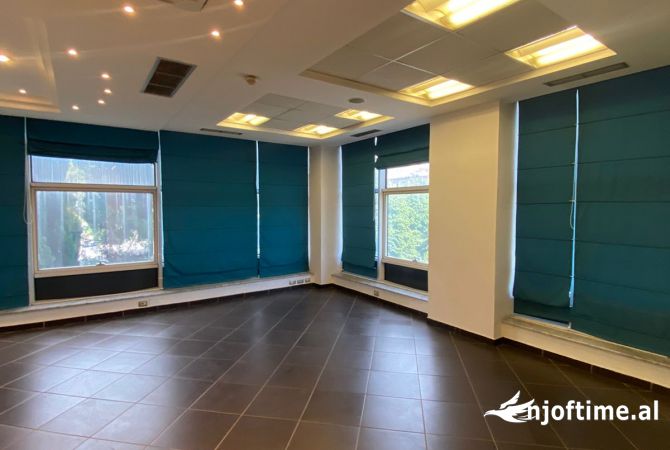 Jepet ambjent me qera tek Ministria e Jashtme