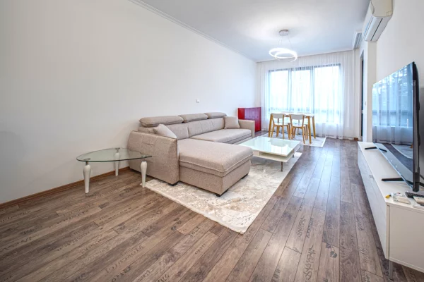 Apartament me qera