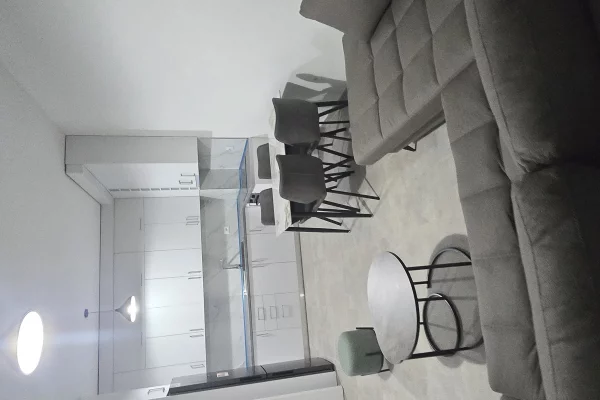 Shtepi me qera 1+1 ne Tirane - 450 Euro