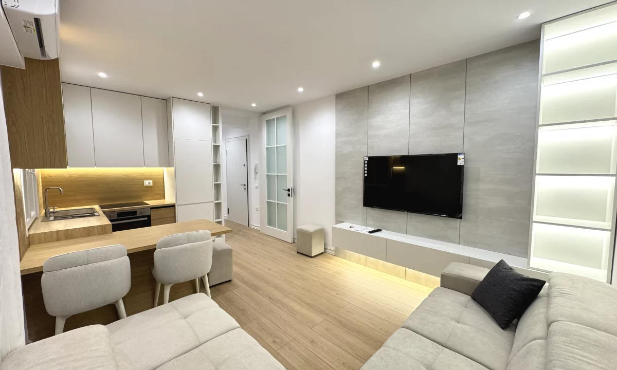 Shtepi me qera Apartament ne Tirane, 1+1, Mobilimi E mobiluar, Pagesa 550  Euro.