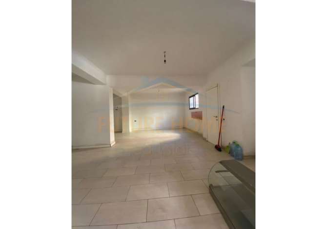 Ambient biznesi me qera 1+1 ne Durres - 350 Euro