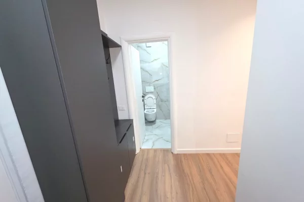 Shtepi me qera Apartament ne Tirane, 3+1, Mobilimi E mobiluar, Pagesa 1,500  Euro.