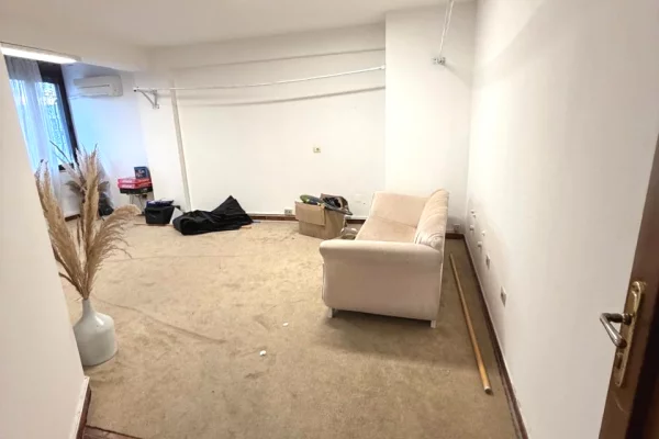 Apartment for rent in Tirana 2+1, Emty