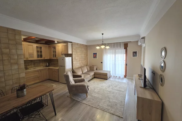 Shtepi ne shitje 2+1 ne Tirane - 350,000 Euro