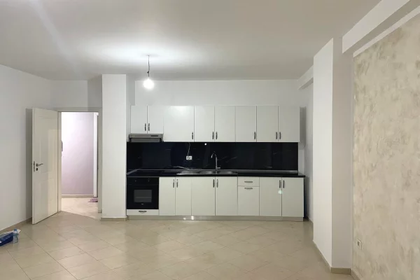 5 Maji Jepet Apartament 3+1+2 Me Qera Bosh Me Kondra Bufe