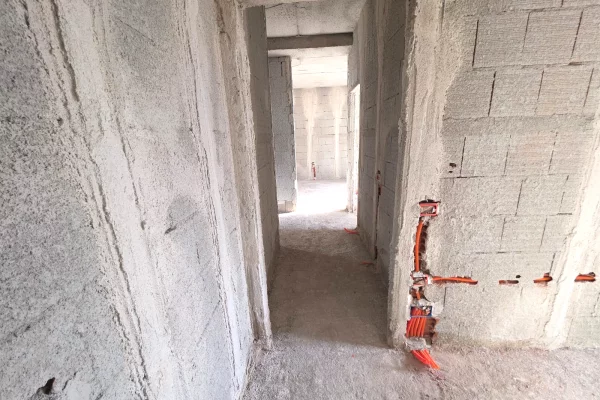 Shtepi ne shitje Apartament ne Tirane, 2+1, Mobilimi Bosh, pa mobiluar, Pagesa 146,000  Euro.