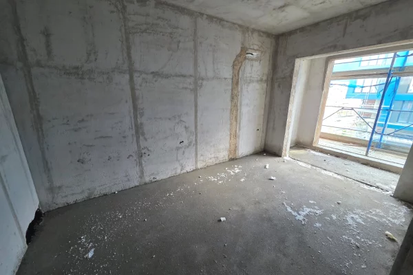 Shtepi ne shitje Apartament ne Tirane, 1+1, Mobilimi Bosh, pa mobiluar, Pagesa 120,000  Euro.