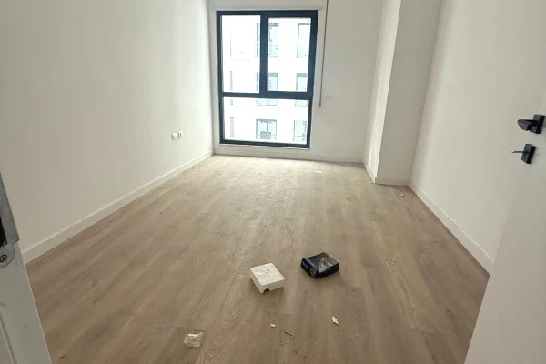 Shtepi ne shitje Apartament ne Tirane, 2+1, Mobilimi Bosh, pa mobiluar, Pagesa 177,000  Euro.