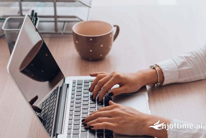 Ambiente Commerciale in Affitto 3+1 a Tirana - 24,000 Leke