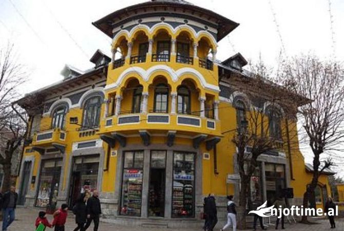 Ambiente Commerciale in Affitto 1+1 a Tirana - 2,500 Euro