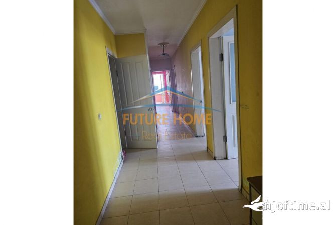 Shtepi ne shitje Apartament ne Tirane, 2+1, Mobilimi E mobiluar, Pagesa 134,000  Euro.