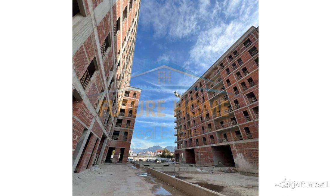 Shtepi ne shitje Apartament ne Tirane, 1+1, Mobilimi Bosh, pa mobiluar, Pagesa 75,000  Euro.