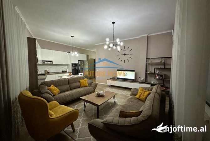 Shtepi me qera Apartament ne Tirane, 2+1, Mobilimi E mobiluar, Pagesa 700  Euro.