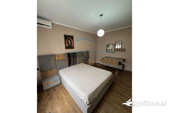Shtepi me qera Apartament ne Tirane, 2+1, Mobilimi E mobiluar, Pagesa 500  Euro.