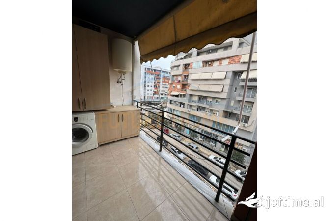 Shtepi me qera Apartament ne Tirane, 2+1, Mobilimi E mobiluar, Pagesa 500  Euro.