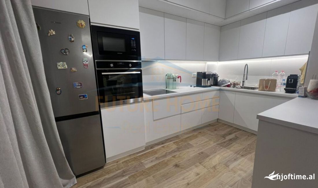 Shtepi ne shitje Apartament ne Tirane, 1+1, Mobilimi E mobiluar, Pagesa 215,000  Euro.