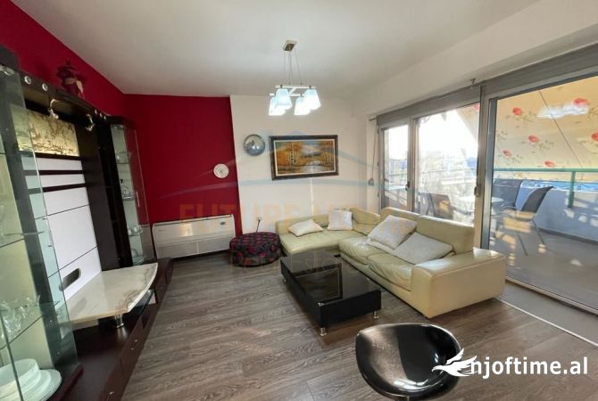 Shtepi me qera Apartament ne Tirane, 3+1, Mobilimi E mobiluar, Pagesa 750  Euro.