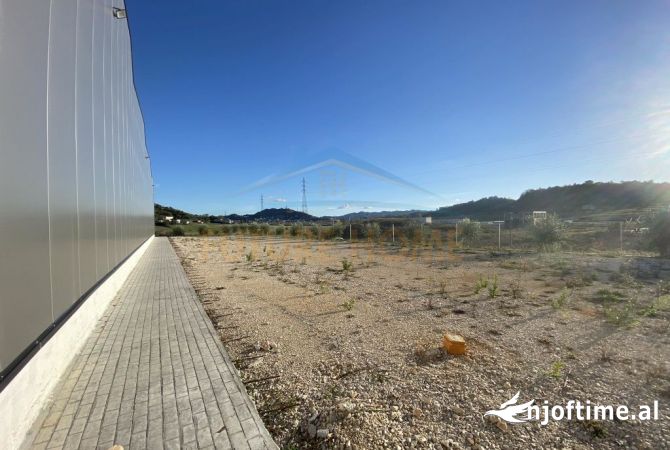 Business Property in Sale 1+1 in Tirana - 2,208,000 Euro