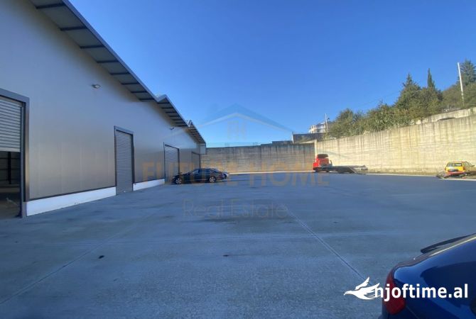 Business Property in Sale 1+1 in Tirana - 2,208,000 Euro