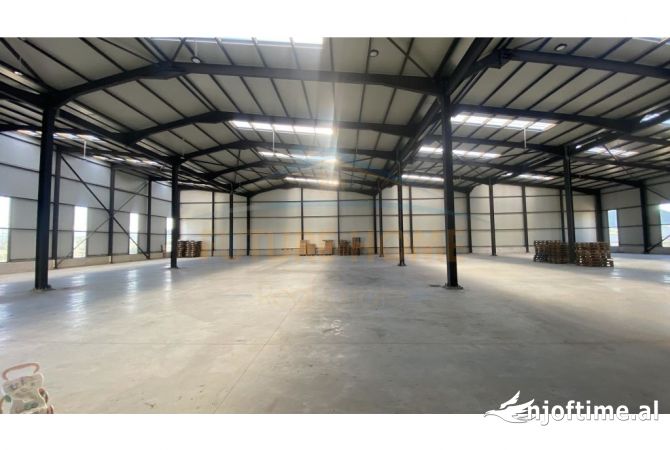 Business Property in Sale 1+1 in Tirana - 2,208,000 Euro