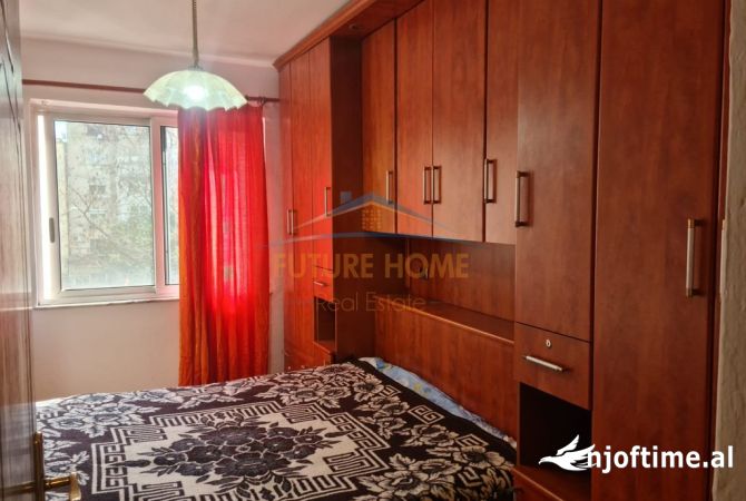 Shtepi me qera Apartament ne Tirane, 2+1, Mobilimi E mobiluar, Pagesa 500  Euro.
