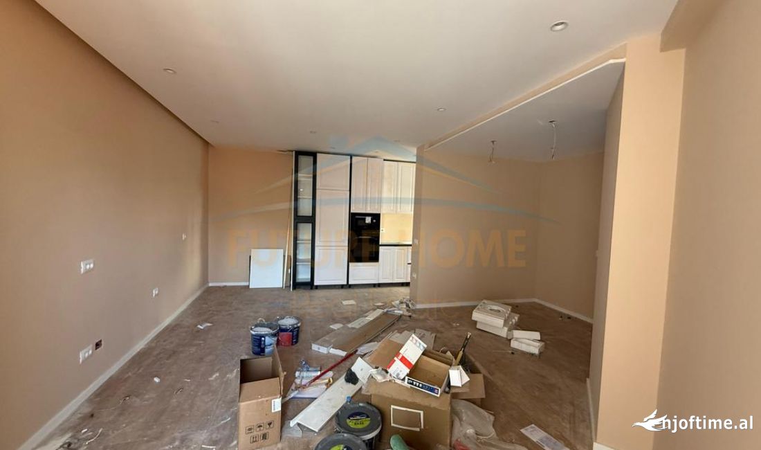 Shtepi ne shitje Apartament ne Tirane, 2+1, Mobilimi Bosh, pa mobiluar, Pagesa 320,000  Euro.