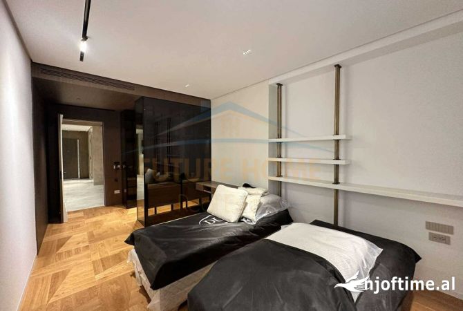 Shtepi ne shitje Apartament ne Tirane, 2+1, Mobilimi E mobiluar, Pagesa 1,294,000  Euro.