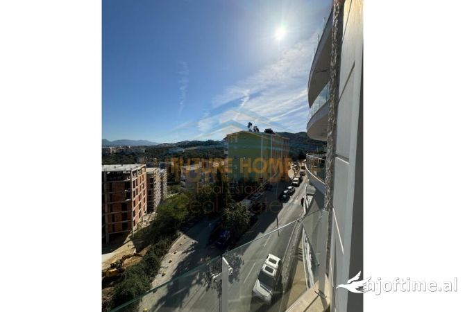 Shtepi ne shitje Apartament ne Tirane, 2+1, Mobilimi Pjeserisht e mobiluar, Pagesa 230,000  Euro.