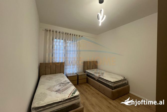 Shtepi me qera Apartament ne Tirane, 2+1, Mobilimi E mobiluar, Pagesa 800  Euro.
