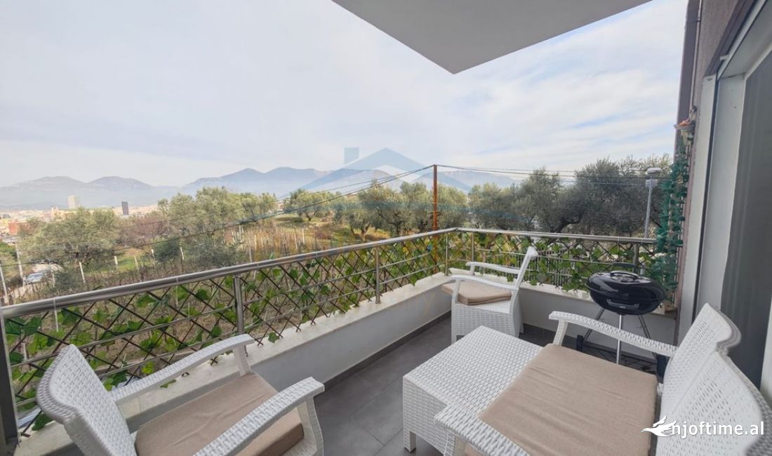 Shtepi ne shitje Apartament ne Tirane, 2+1, Mobilimi E mobiluar, Pagesa 275,000  Euro.