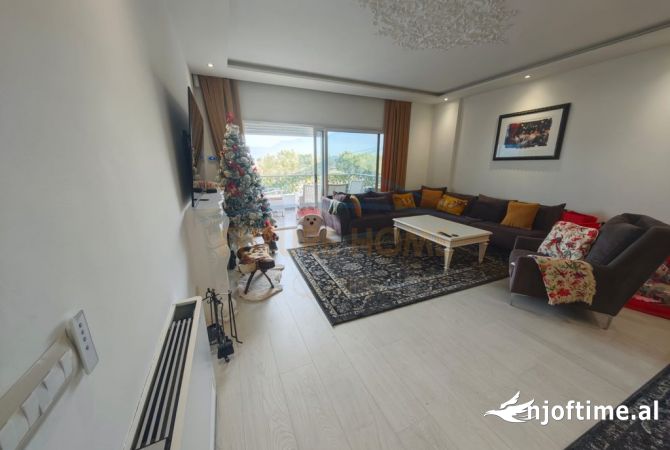 Shtepi ne shitje Apartament ne Tirane, 2+1, Mobilimi E mobiluar, Pagesa 275,000  Euro.