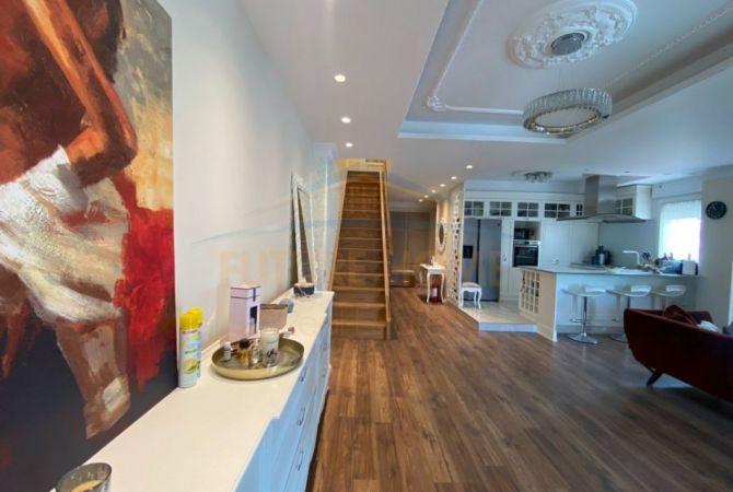 Shitet , Duplex, Rruga e Kavajes Tirane.​ 561,000 €​