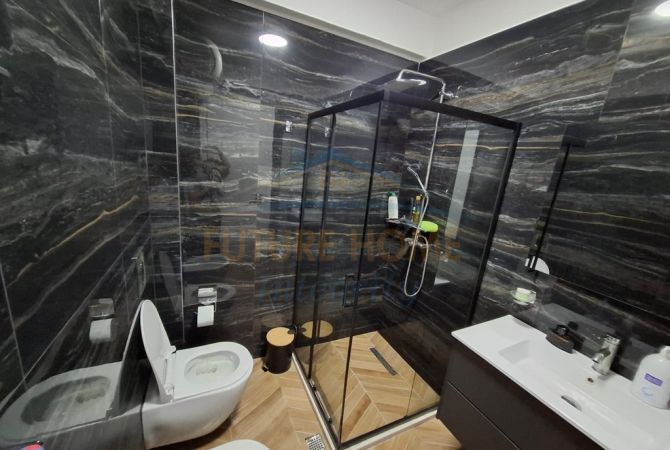 Qera, Apartament 2+1, Kopshti Botanik, Tiranë. 800 €