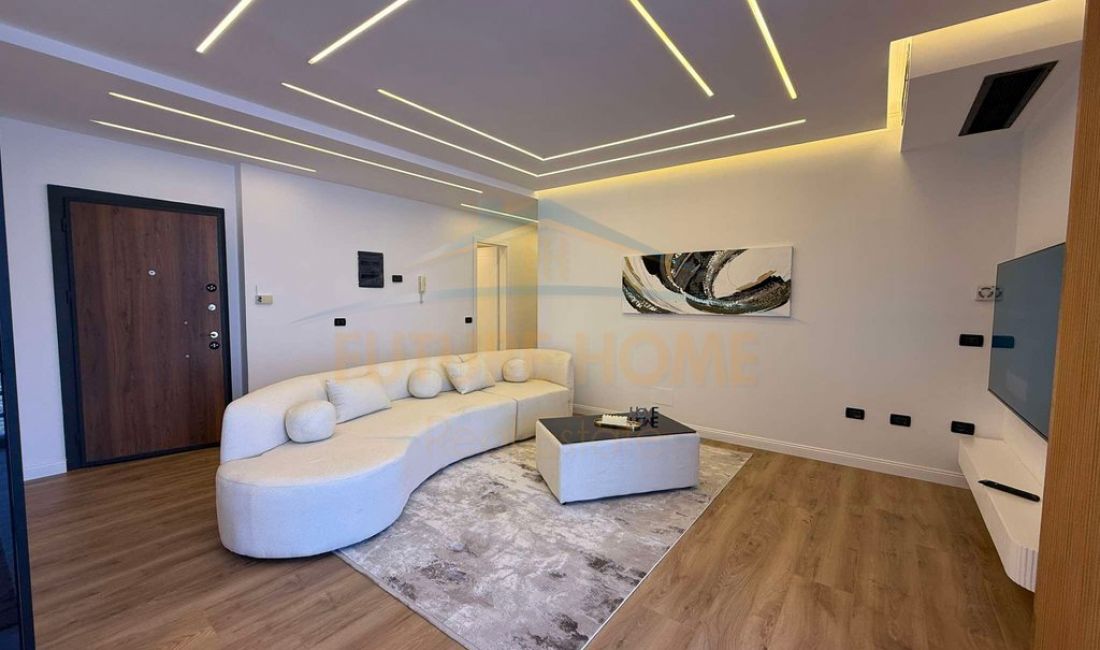 Shtepi ne shitje Apartament ne Tirane, 2+1, Mobilimi E mobiluar, Pagesa 348,000  Euro.