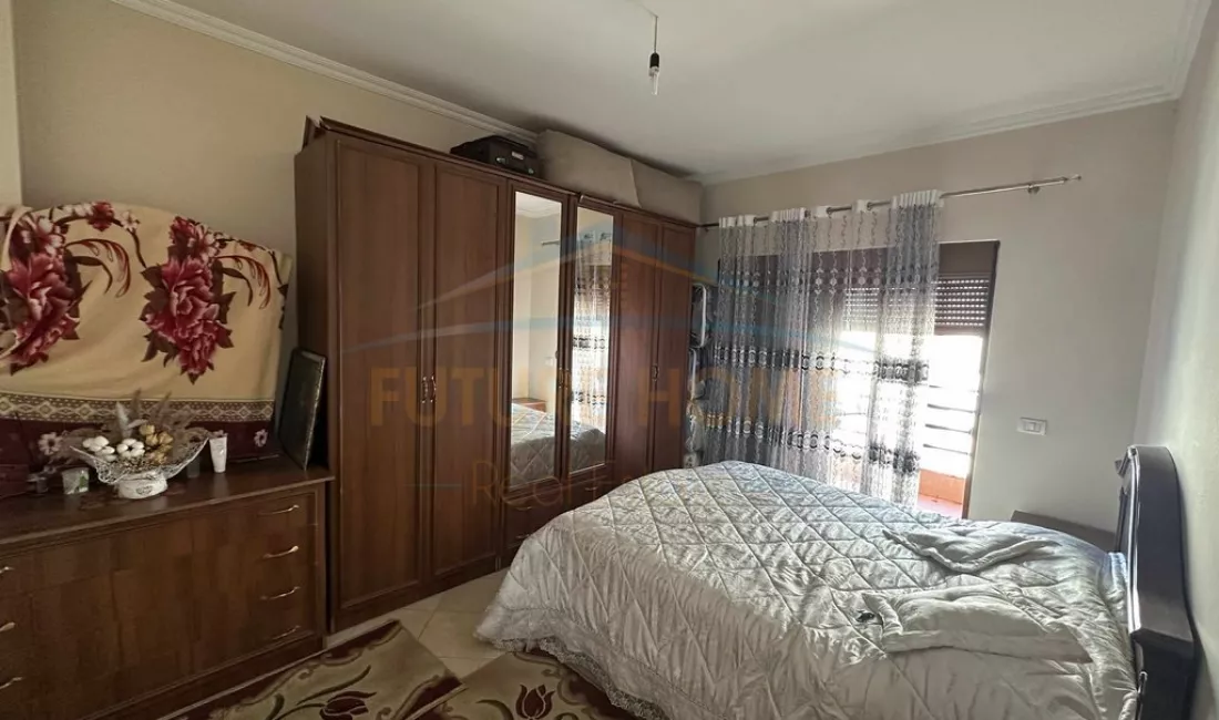 Appartamento in vendita a Tirana 2+1, Arredato