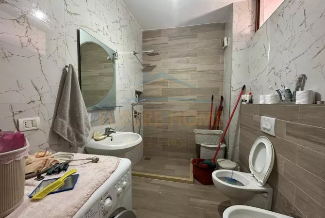 Appartamento in vendita a Tirana 2+1, Arredato