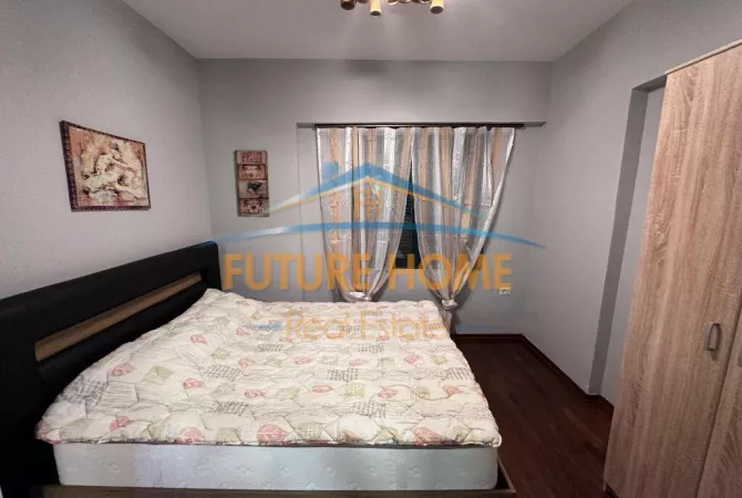 Shtepi ne shitje Apartament ne Tirane, 2+1, Mobilimi E mobiluar, Pagesa 185,000  Euro.