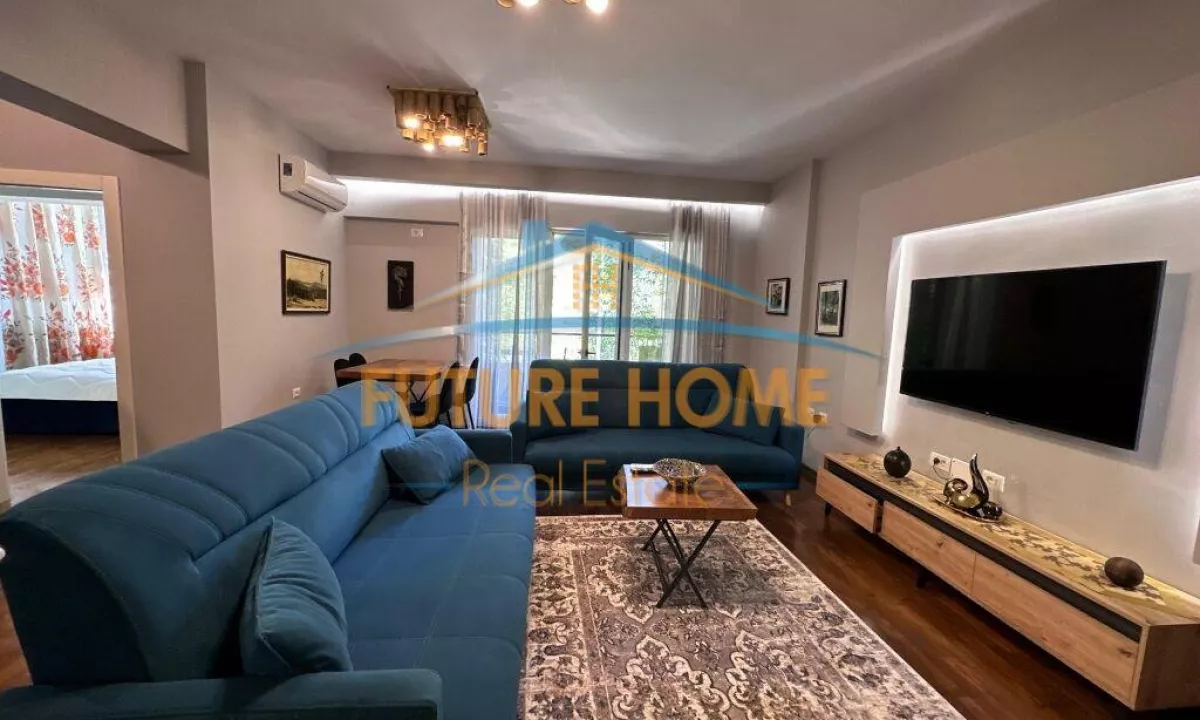 Shtepi ne shitje Apartament ne Tirane, 2+1, Mobilimi E mobiluar, Pagesa 185,000  Euro.