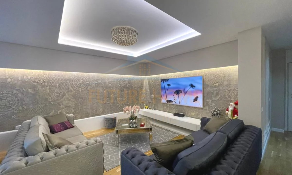 Shtepi ne shitje Apartament ne Tirane, 3+1, Mobilimi E mobiluar, Pagesa 390,000  Euro.