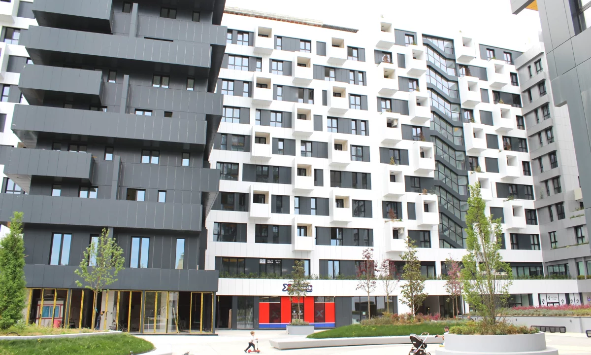 Shtepi me qera Apartament ne Tirane, 2+1, Mobilimi Bosh, pa mobiluar, Pagesa 920  Euro.