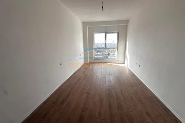 Shtepi ne shitje Apartament ne Tirane, 2+1, Mobilimi Bosh, pa mobiluar, Pagesa 223,500  Euro.