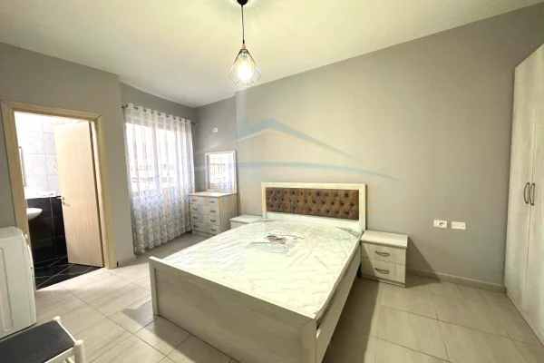 Shtepi me qera Apartament ne Tirane, 1+1, Mobilimi E mobiluar, Pagesa 420  Euro.