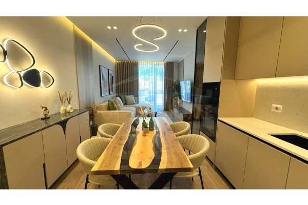 Shtepi me qera Apartament ne Tirane, 2+1, Mobilimi E mobiluar, Pagesa 1,700  Euro.