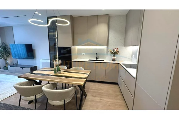 Shtepi me qera Apartament ne Tirane, 2+1, Mobilimi E mobiluar, Pagesa 1,700  Euro.