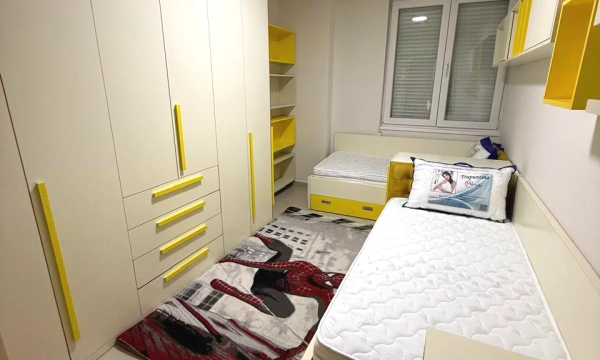 Shtepi me qera Apartament ne Tirane, 2+1, Mobilimi E mobiluar, Pagesa 750  Euro.