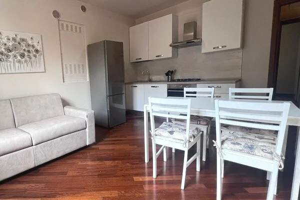 Shtepi me qera 1+1 ne Tirane - 500 Euro