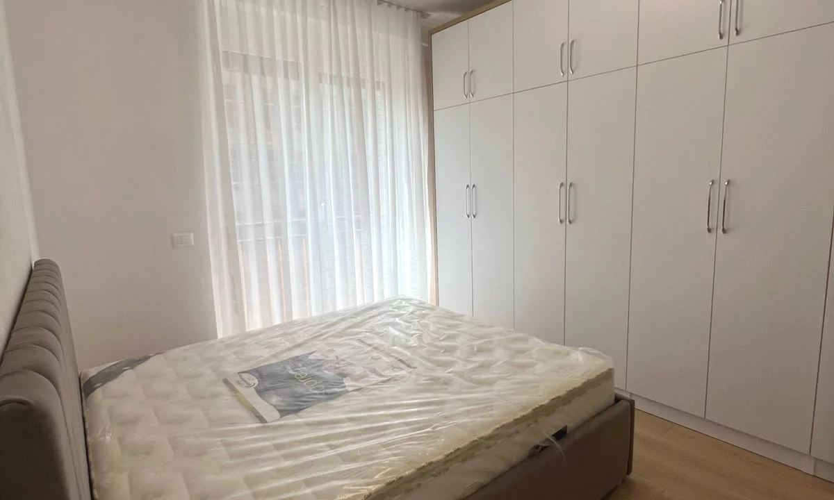 Shtepi me qera Apartament ne Tirane, 2+1, Mobilimi E mobiluar, Pagesa 47,000  Leke.