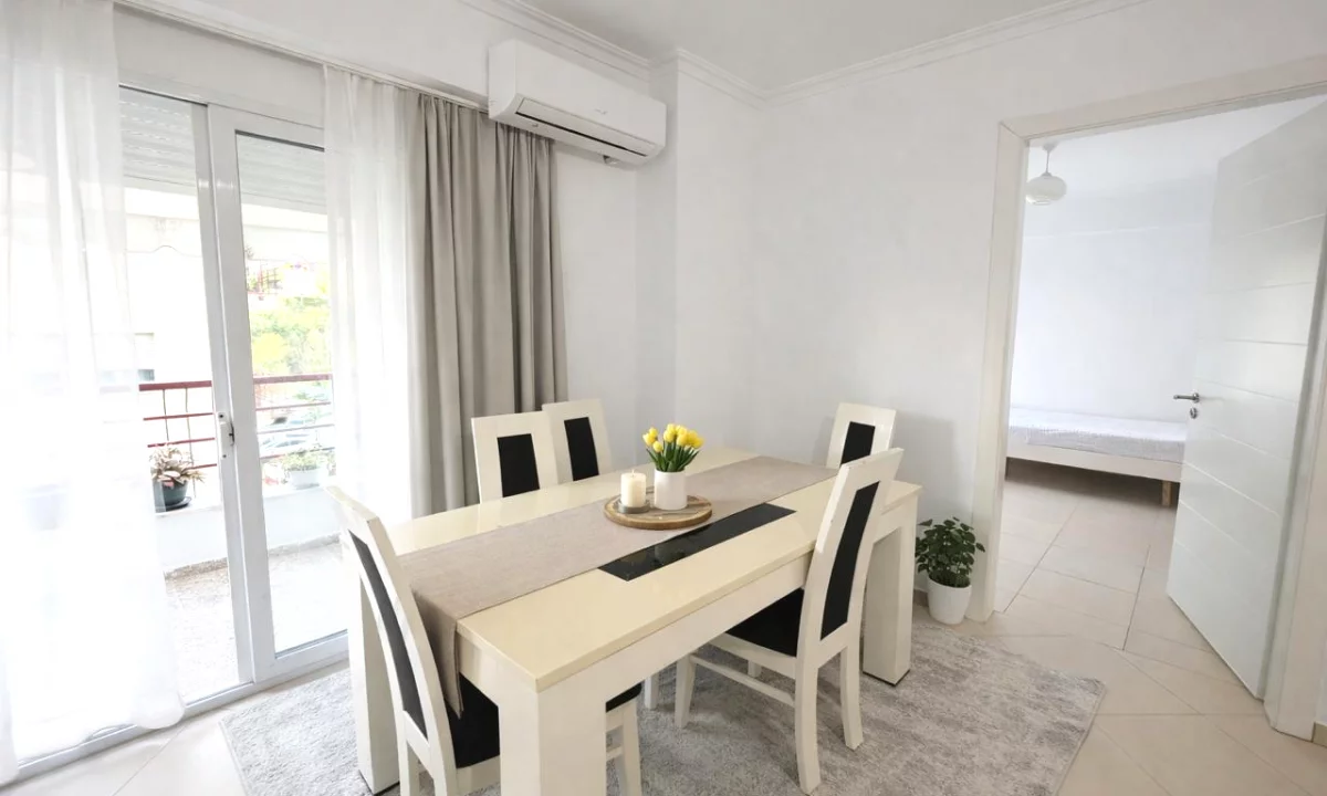 Shtepi me qera Apartament ne Tirane, 2+1, Mobilimi E mobiluar, Pagesa 520  Euro.