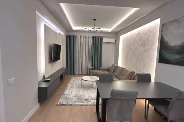 Shtepi me qera 2+1 ne Tirane - 550 Euro