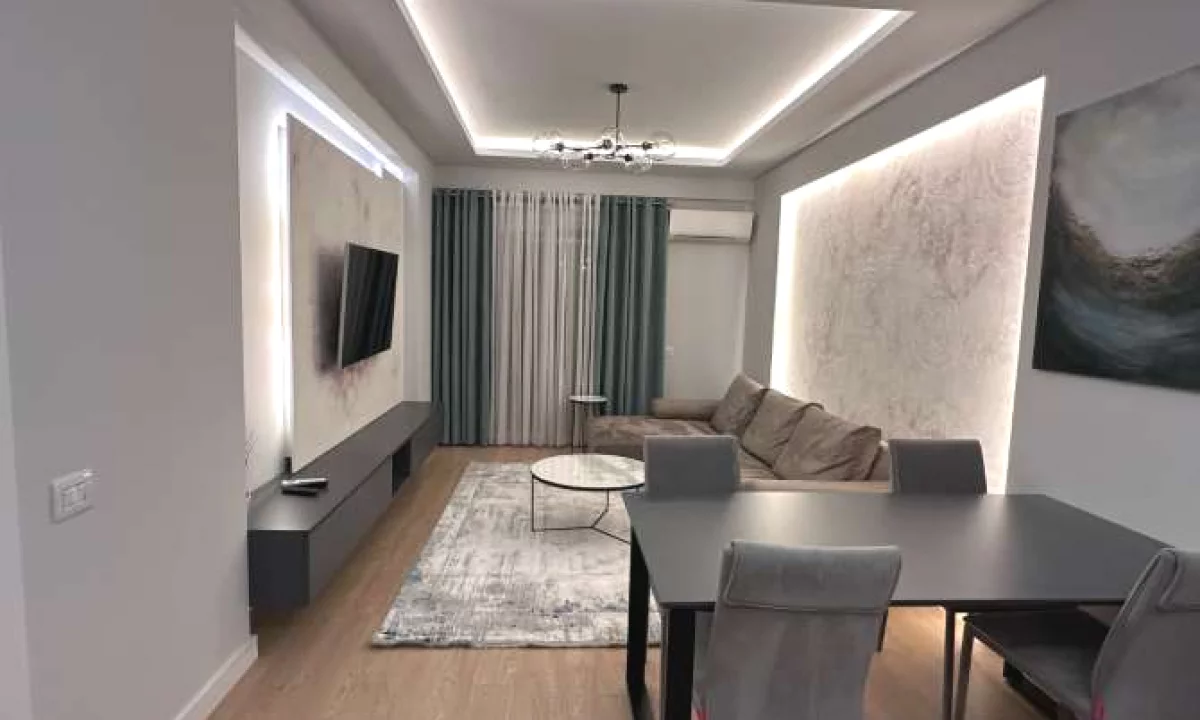 Shtepi me qera Apartament ne Tirane, 2+1, Mobilimi E mobiluar, Pagesa 550  Euro.